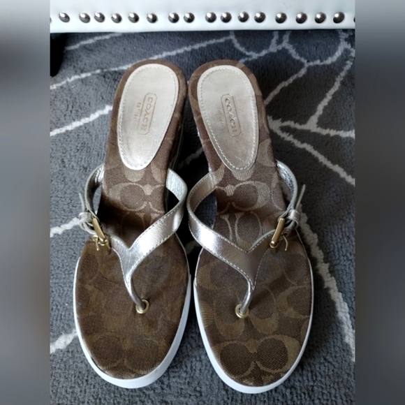 Coach "Pristine" Signature Patchwork Logo Sandals - Picture 3 of 15